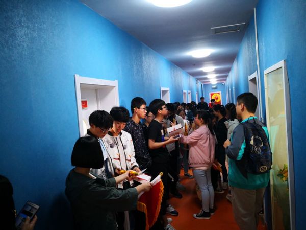開設播音與主持藝術專業(yè)有哪些學校？